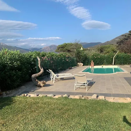 T3 - Bord De - Piscine - Vue Magnifique * Проприано