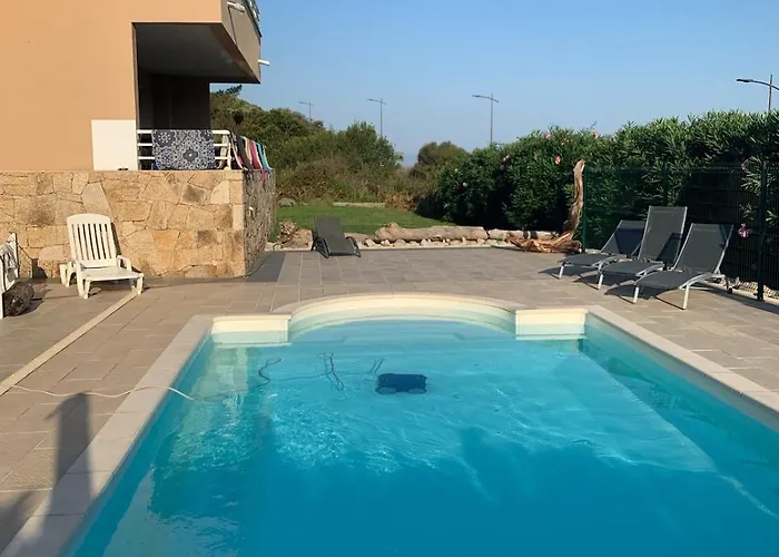 T3 - Bord De - Piscine - Vue Magnifique Apartment
