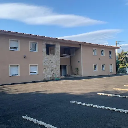 T3 - Bord De - Piscine - Vue Magnifique Appartement