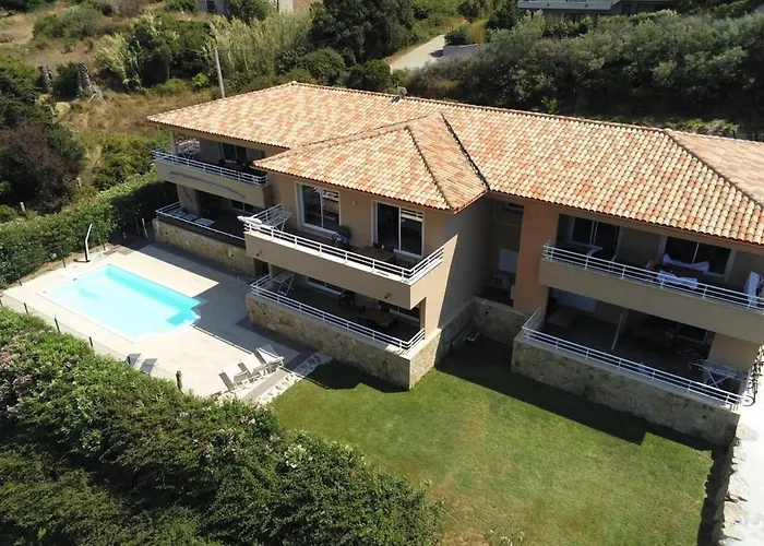 公寓 T3 - Bord De - Piscine - Vue Magnifique 普罗普里亚诺